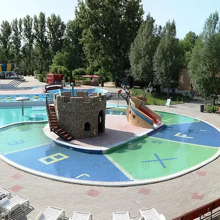Casa de hóspedes Aqua Land Villapark 3*